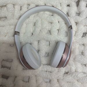 Beat solo 3s in rose gold